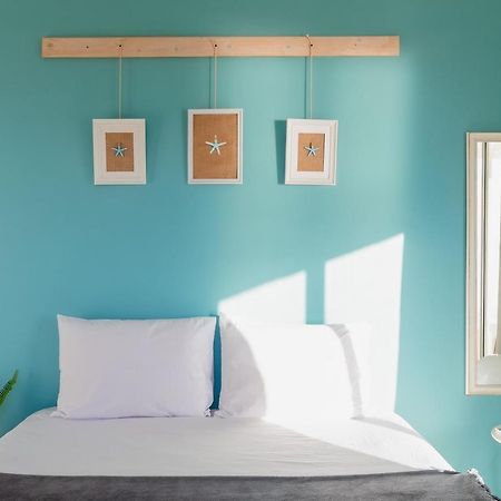 4 Bedroom Apartment On The Beach تل أبيب المظهر الخارجي الصورة