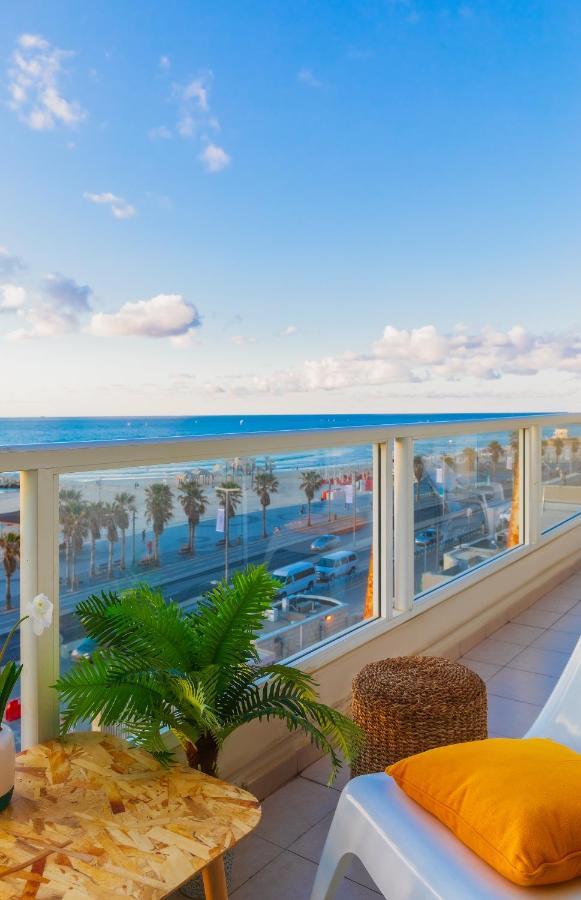 4 Bedroom Apartment On The Beach تل أبيب المظهر الخارجي الصورة