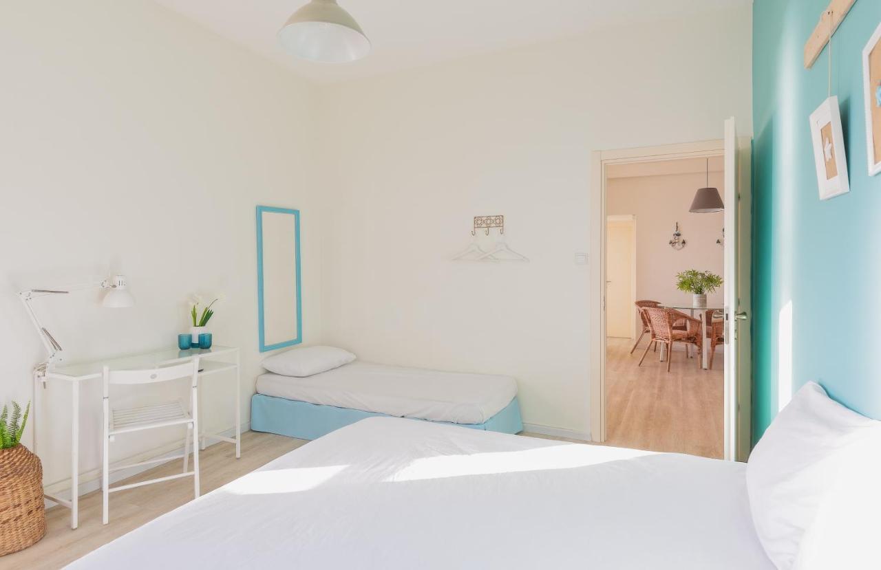 4 Bedroom Apartment On The Beach تل أبيب المظهر الخارجي الصورة